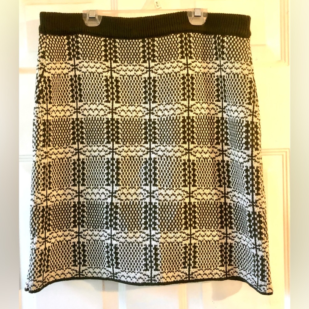 Cato Est. 1946 Olive Green Cream Box Checks Acrylic Chunky Knit Skirt Large NWT